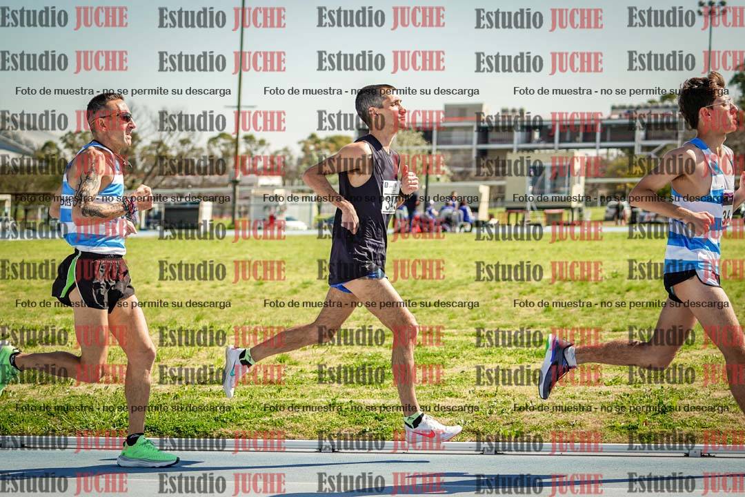 Fotos de los 3000 m llanos de varones