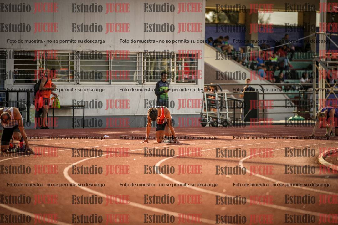 Fotos de los 400 m llanos de varones