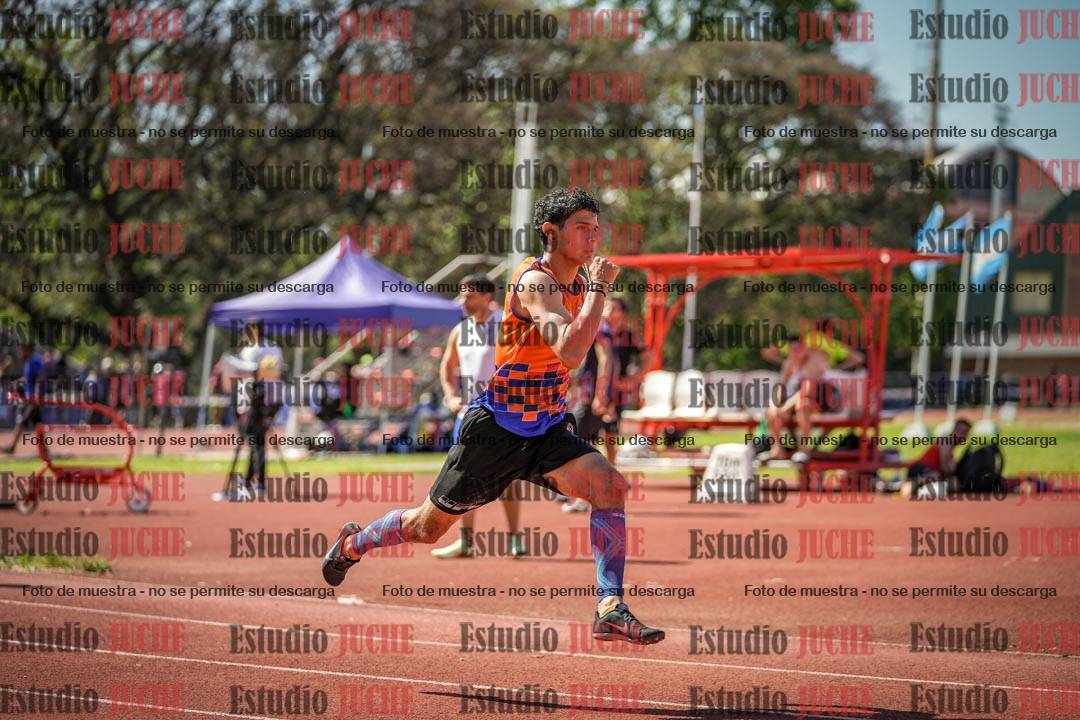 Fotos de los 400 m llanos de varones