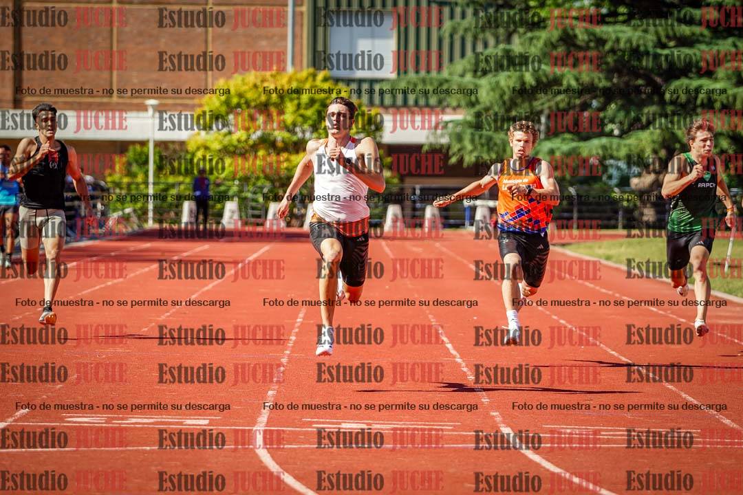 Fotos de los 200 m llanos de varones