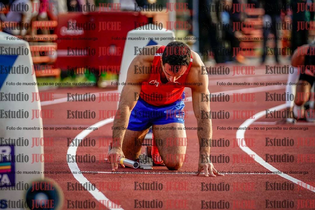 Fotos de las postas 4x100 m de varones - serie 2