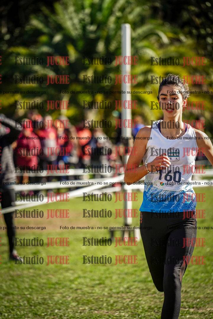 Fotos de la llegada del cross de 2000 m