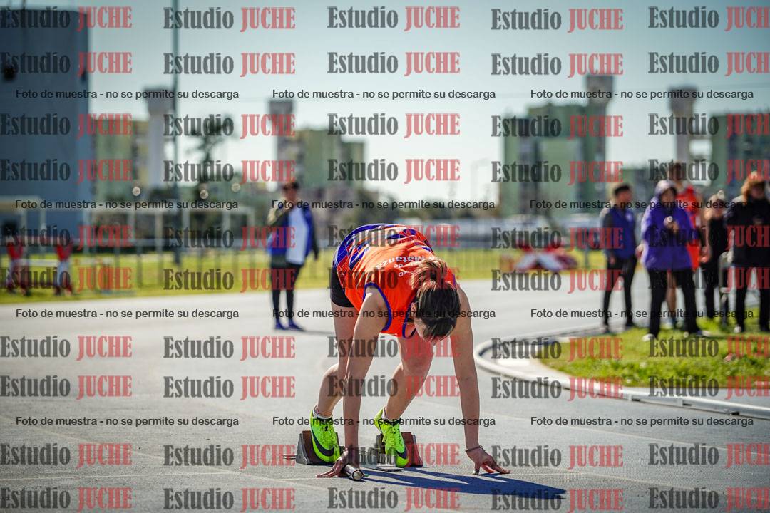 Fotos de las Postas 4x400 m de mujeres y varones