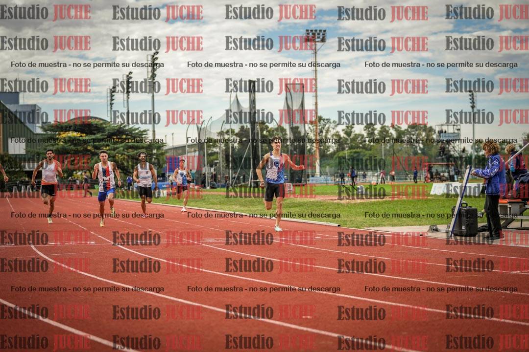Fotos de los 400 m llanos de varones