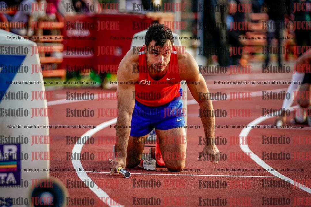 Fotos de las postas 4x100 m de varones - serie 2