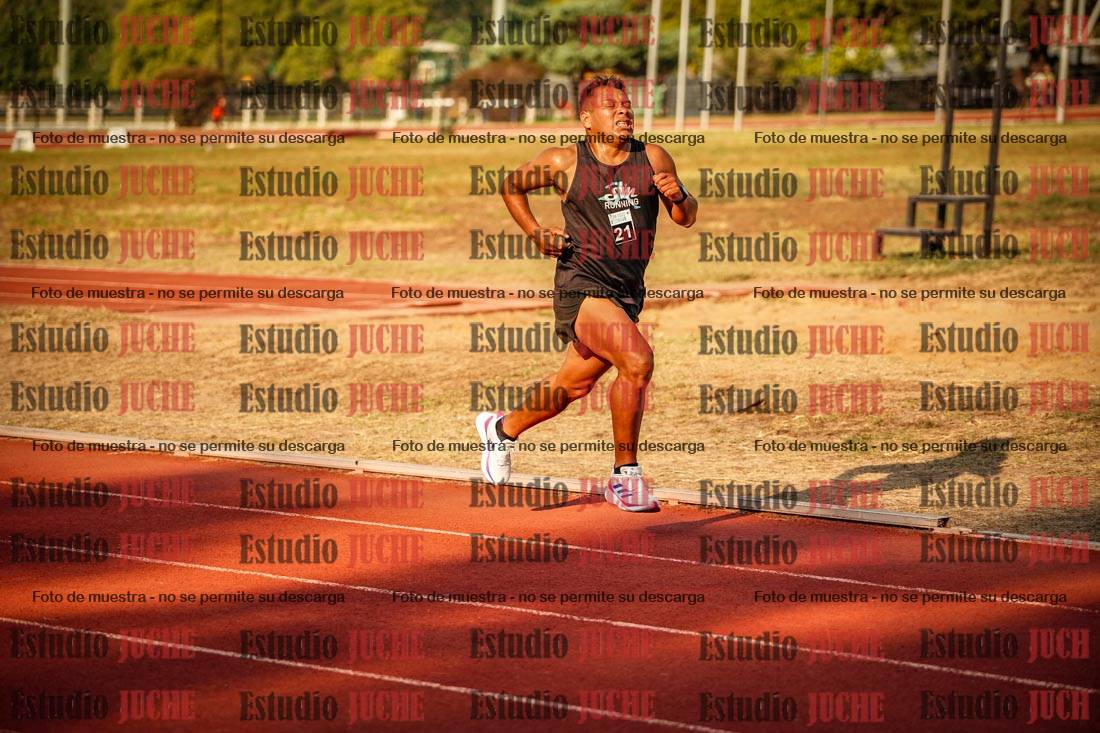 Fotos de los 1500 m llanos de varones