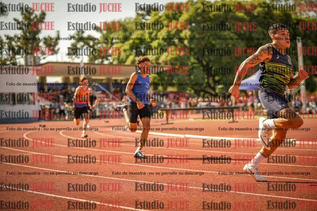 Fotos de los 400 m llanos de varones