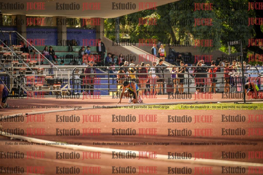 Fotos de los 400 m llanos de varones