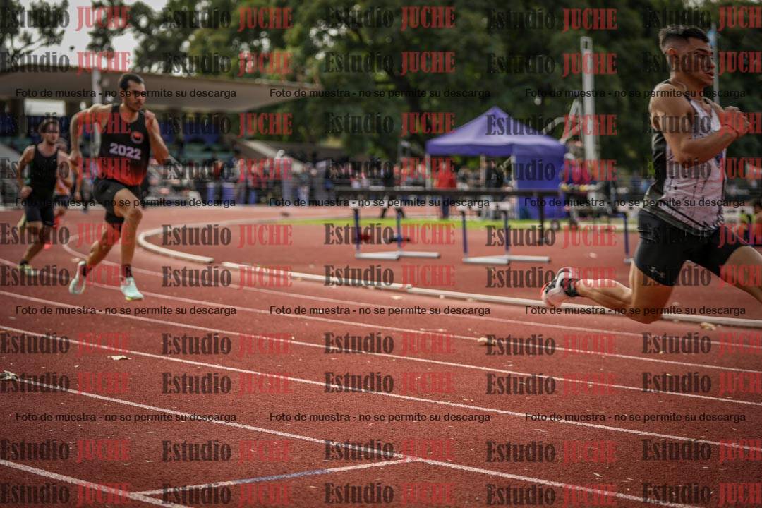 Fotos de los 400 m llanos de varones