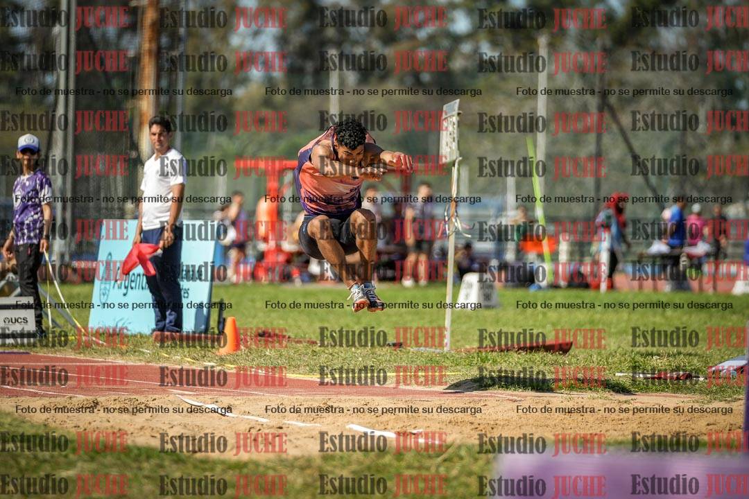 Fotos del salto triple de varones