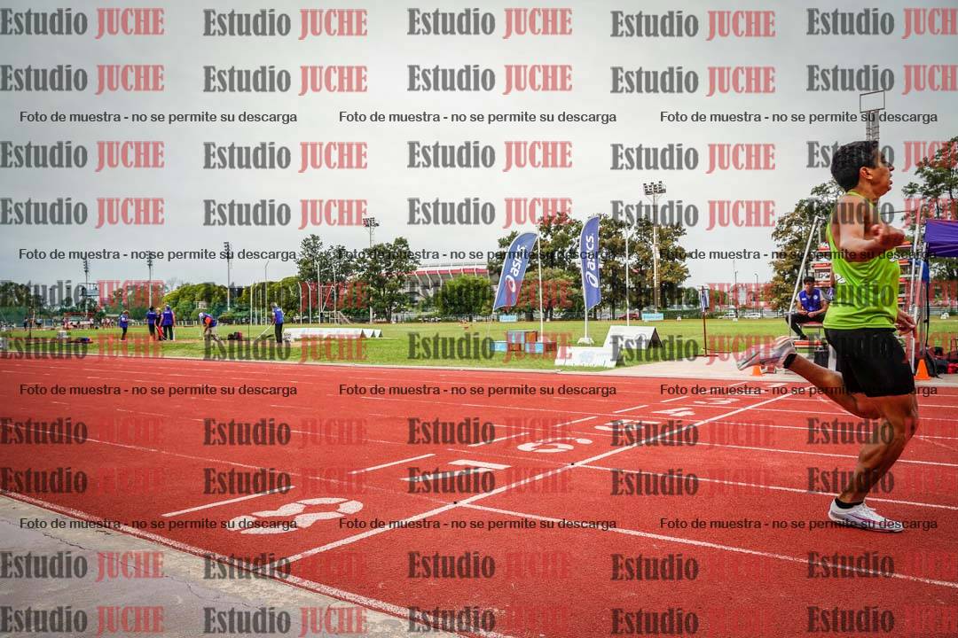 Fotos de los 400 m llanos de varones
