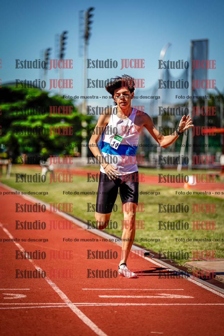 Fotos de los 800 m llanos de varones