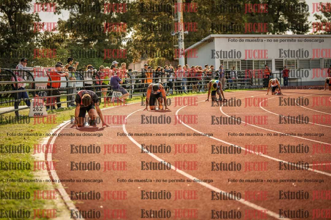 Fotos de los 400 m llanos de varones