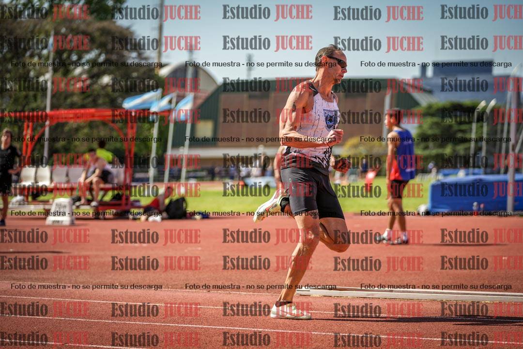 Fotos de los 400 m llanos de varones