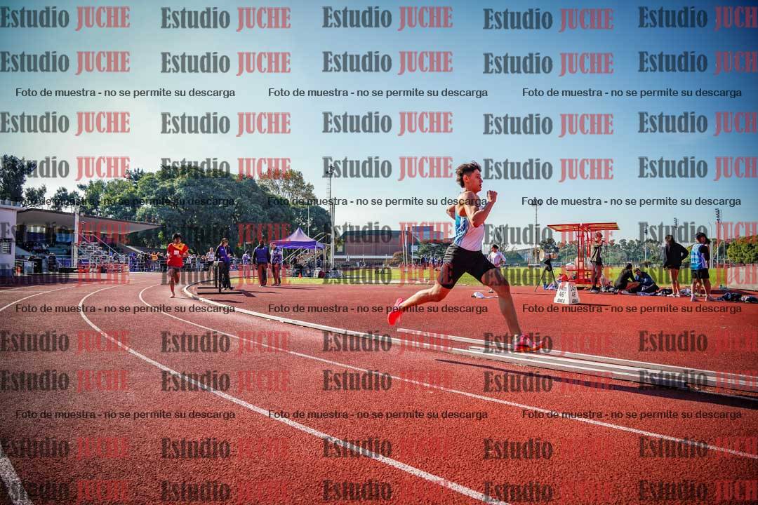 Fotos de los 800 m llanos de varones