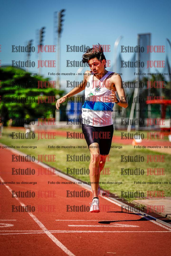 Fotos de los 800 m llanos de varones