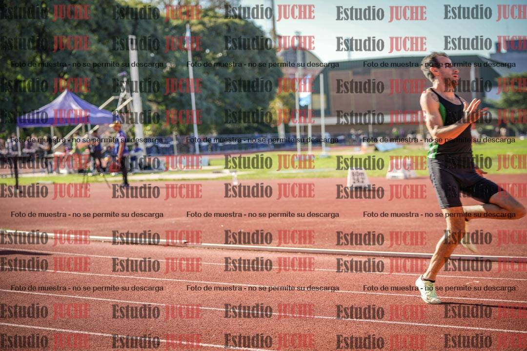 Fotos de los 400 m llanos de varones