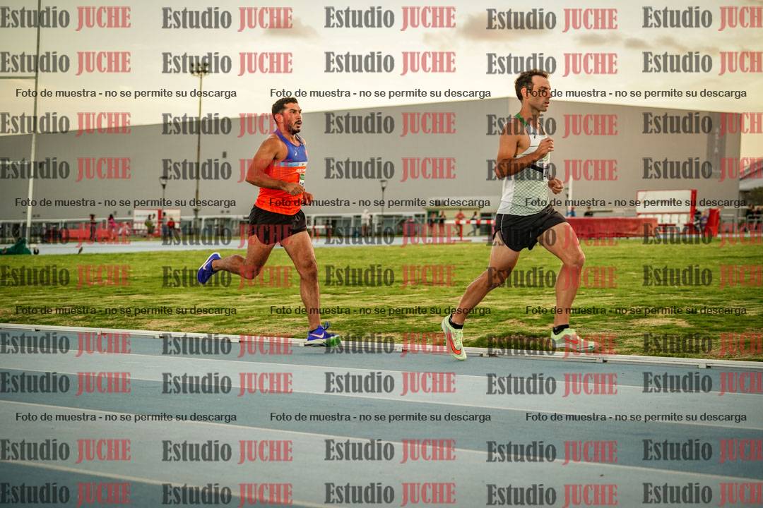 Fotos de los 3000 m llanos de varones