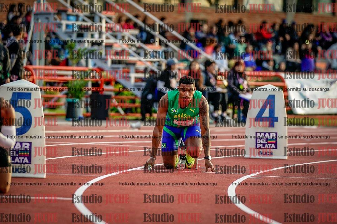 Fotos de las postas 4x100 m de varones - serie 2