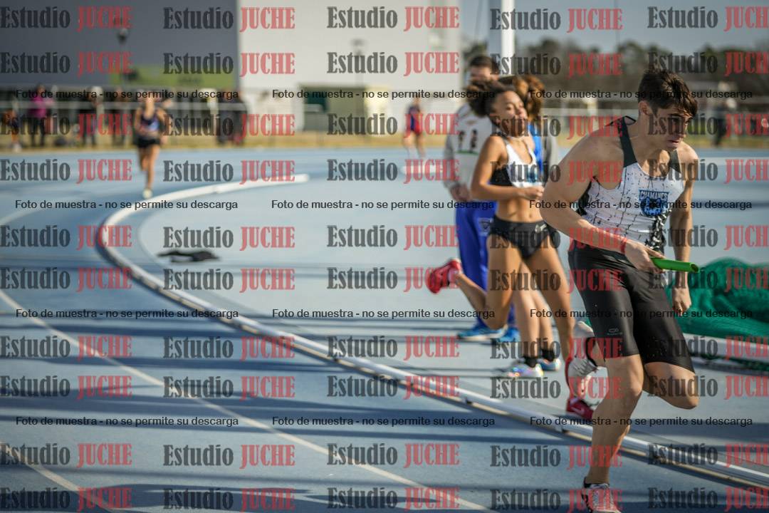 Fotos de las Postas 8x200 m mixta