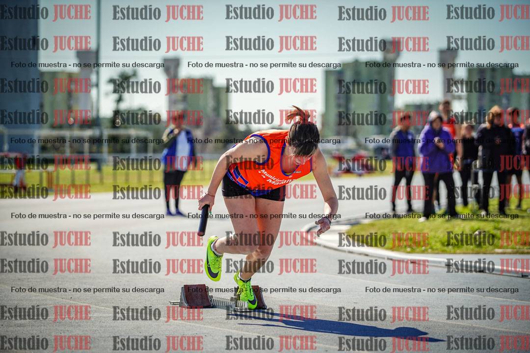 Fotos de las Postas 4x400 m de mujeres y varones