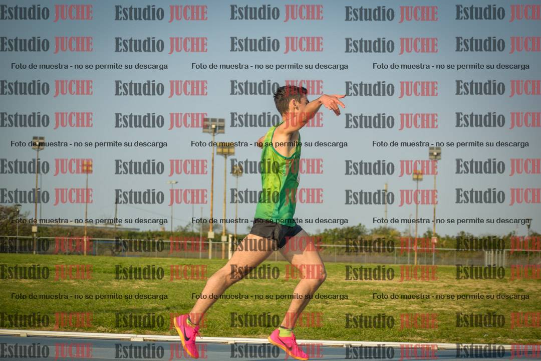 Fotos de los 3000 m llanos de varones