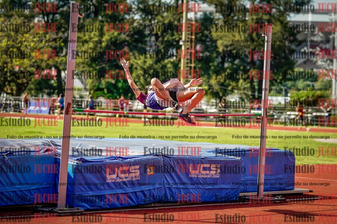 Fotos del salto en alto de mujeres