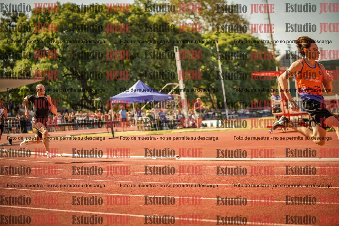 Fotos de los 400 m llanos de varones