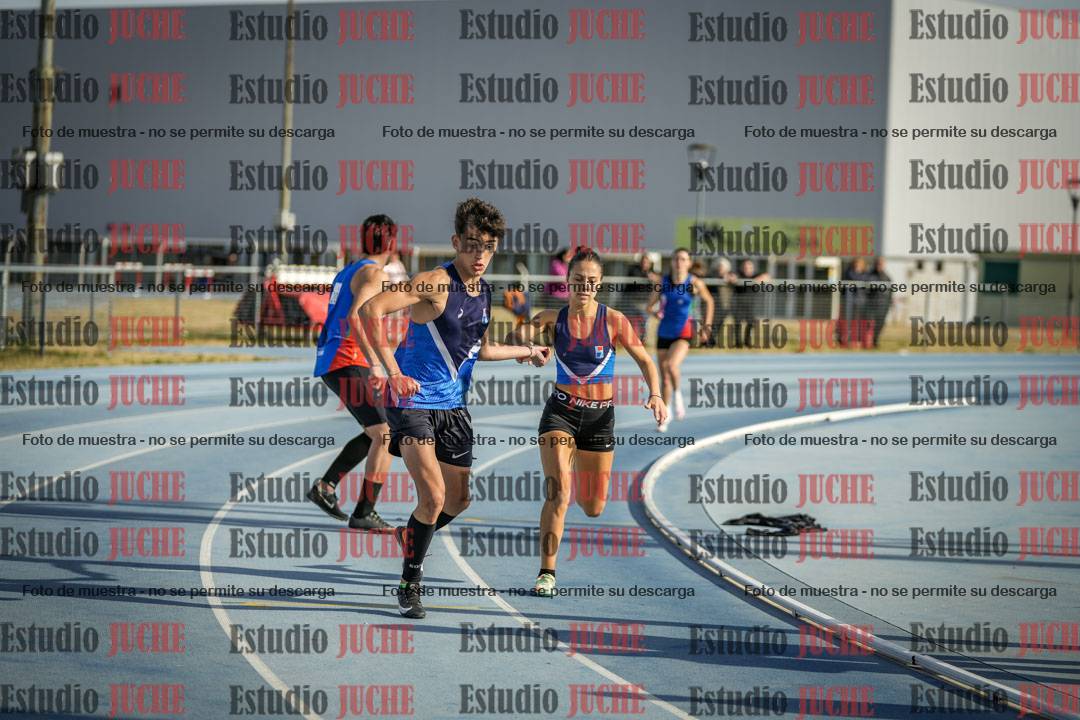 Fotos de las Postas 8x200 m mixta