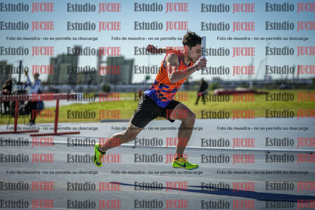 Fotos de las Postas 4x400 m de mujeres y varones