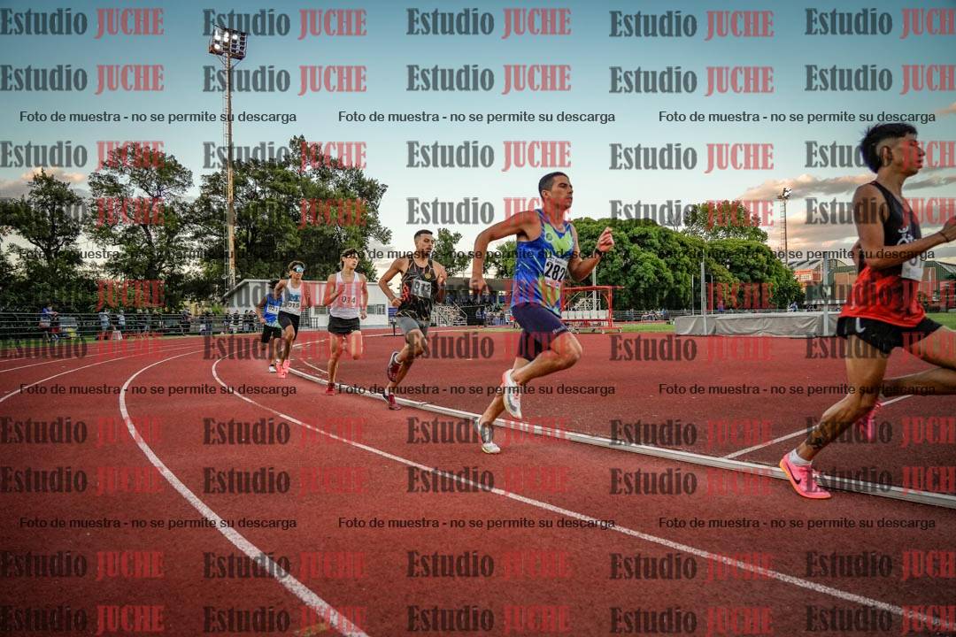 Fotos de los 1500 m llanos de varones