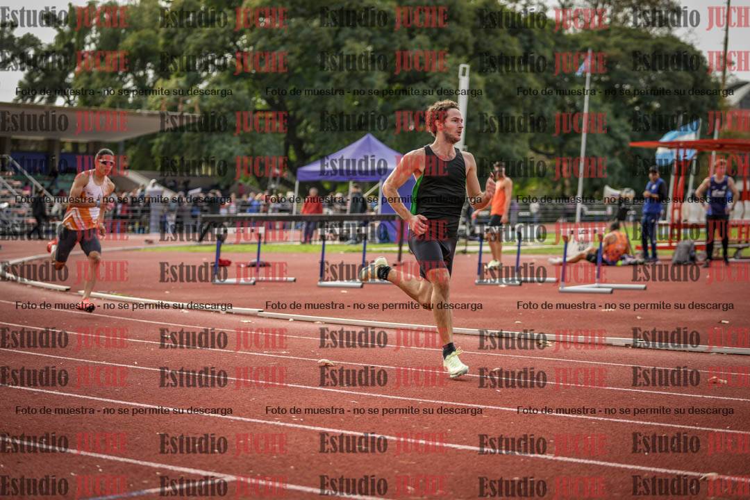 Fotos de los 400 m llanos de varones