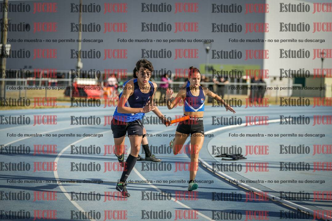 Fotos de las Postas 8x200 m mixta