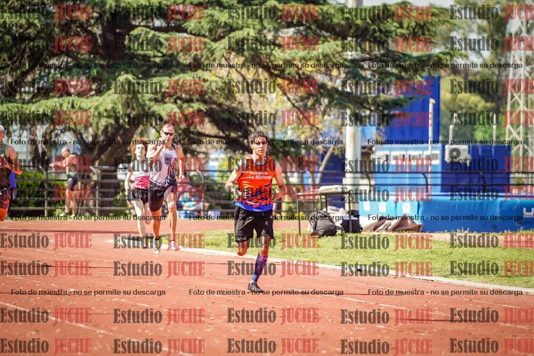 Fotos de los 400 m llanos de varones