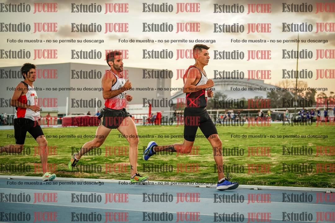 Fotos de los 3000 m llanos de varones