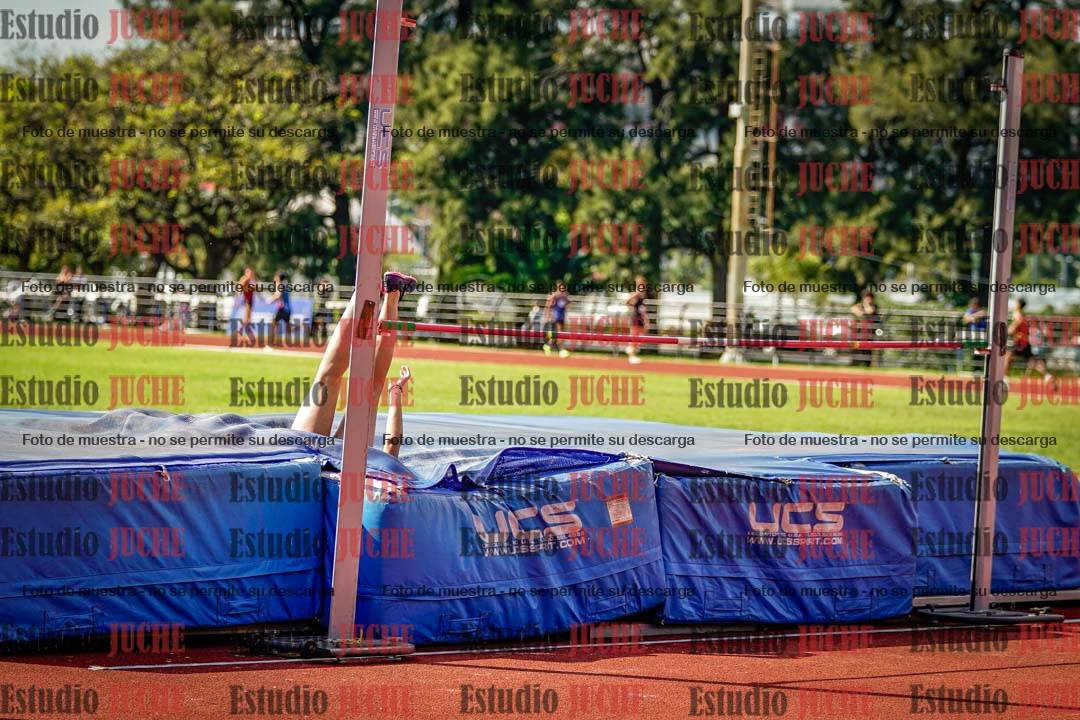 Fotos del salto en alto de mujeres