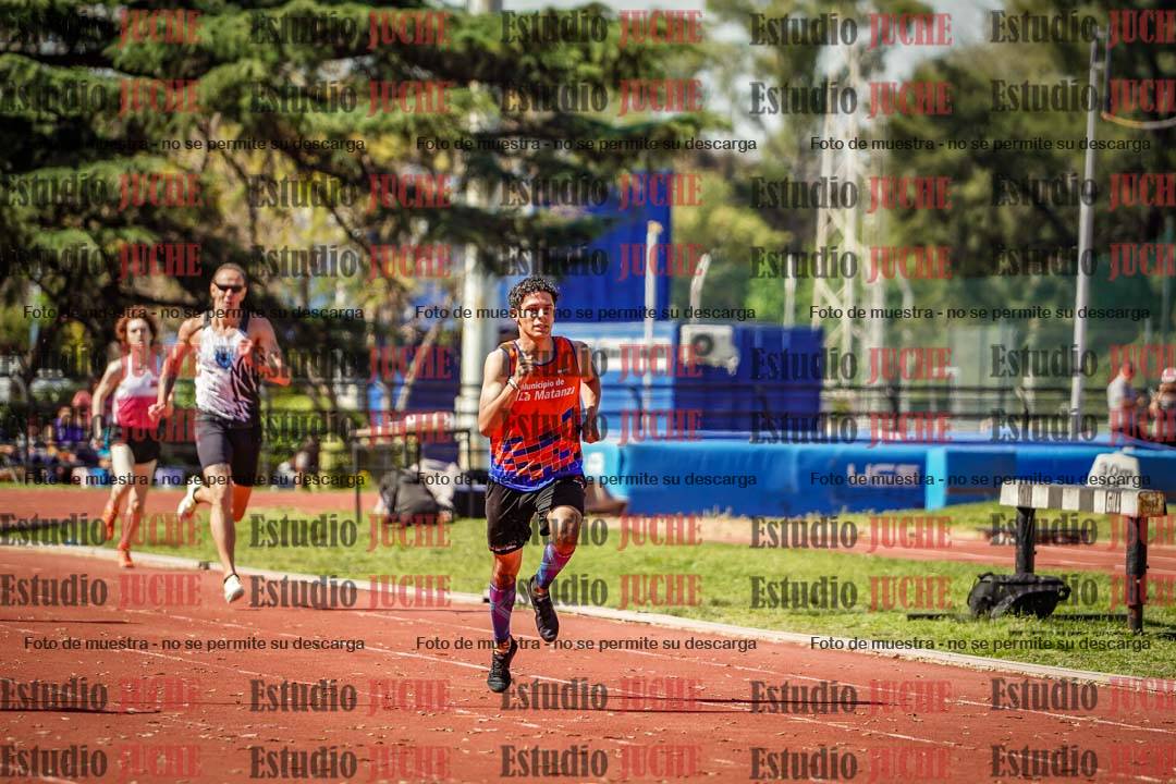 Fotos de los 400 m llanos de varones