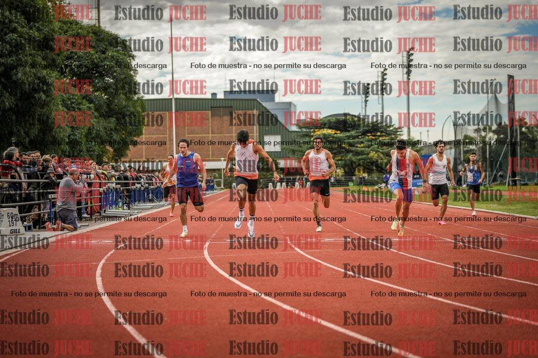 Fotos de los 400 m llanos de varones