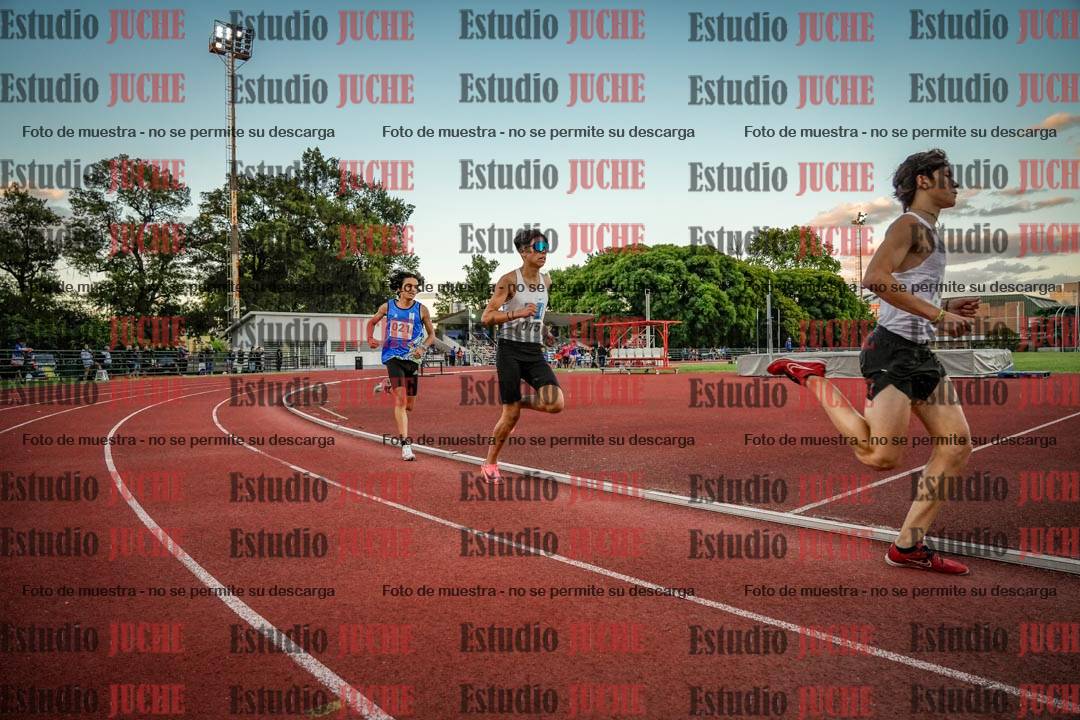 Fotos de los 1500 m llanos de varones