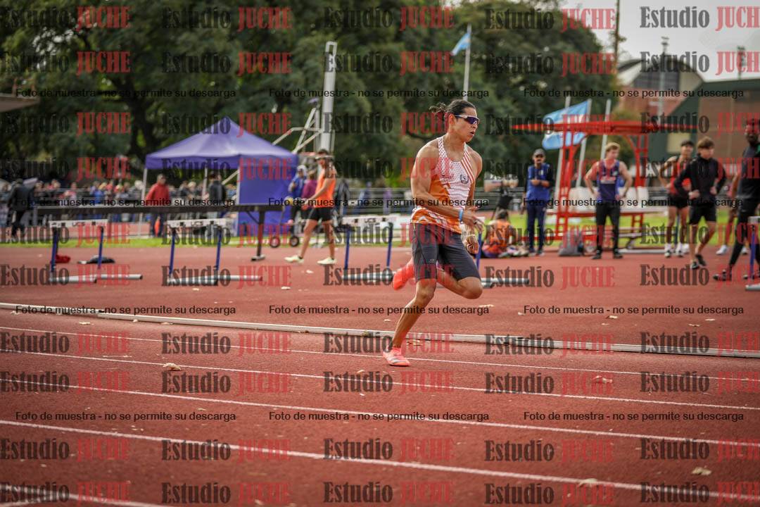 Fotos de los 400 m llanos de varones