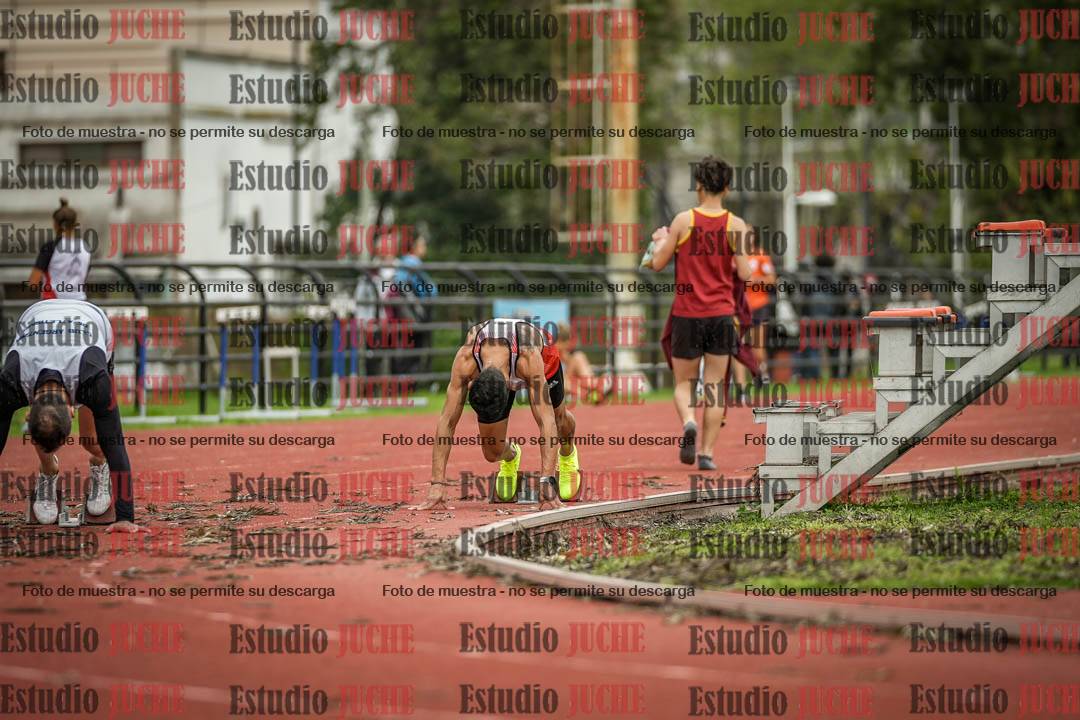 Fotos de los 200 m llanos de varones