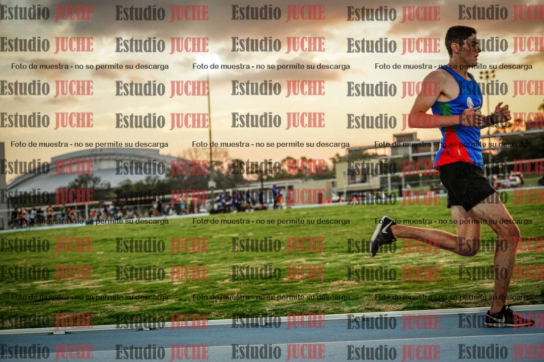 Fotos de los 3000 m llanos de varones