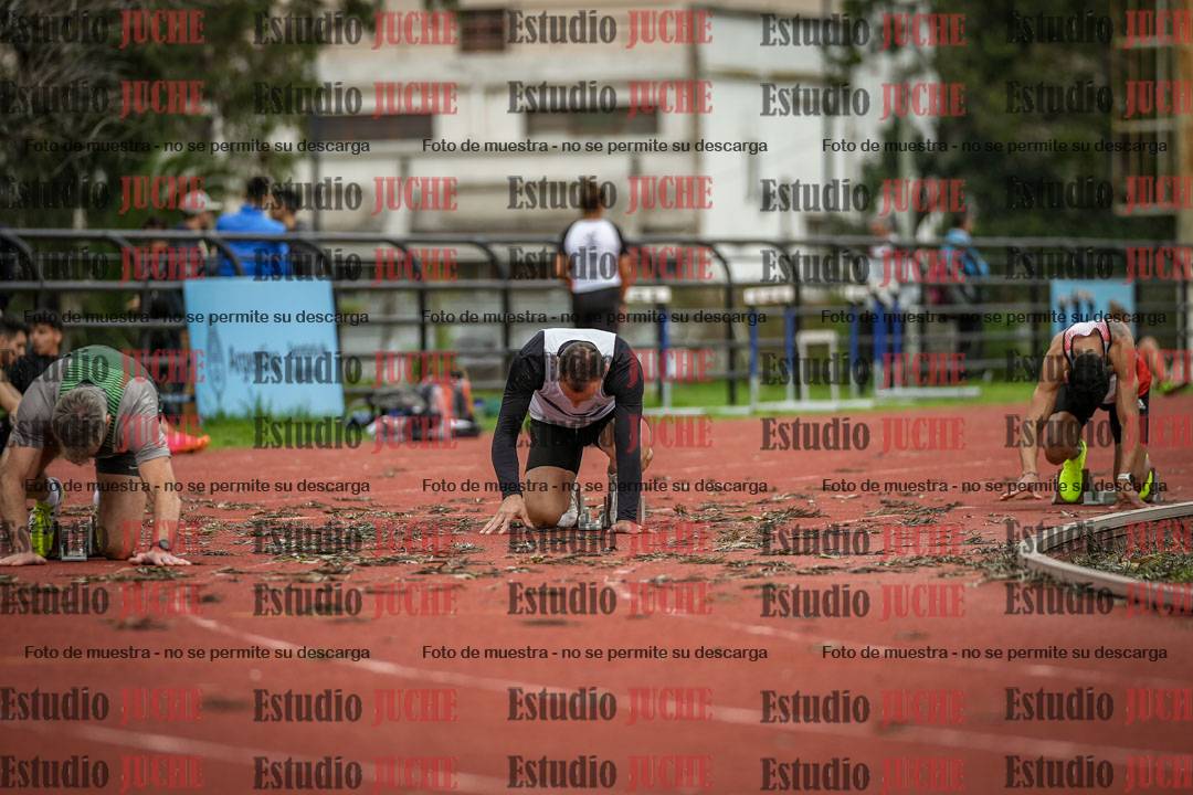 Fotos de los 200 m llanos de varones