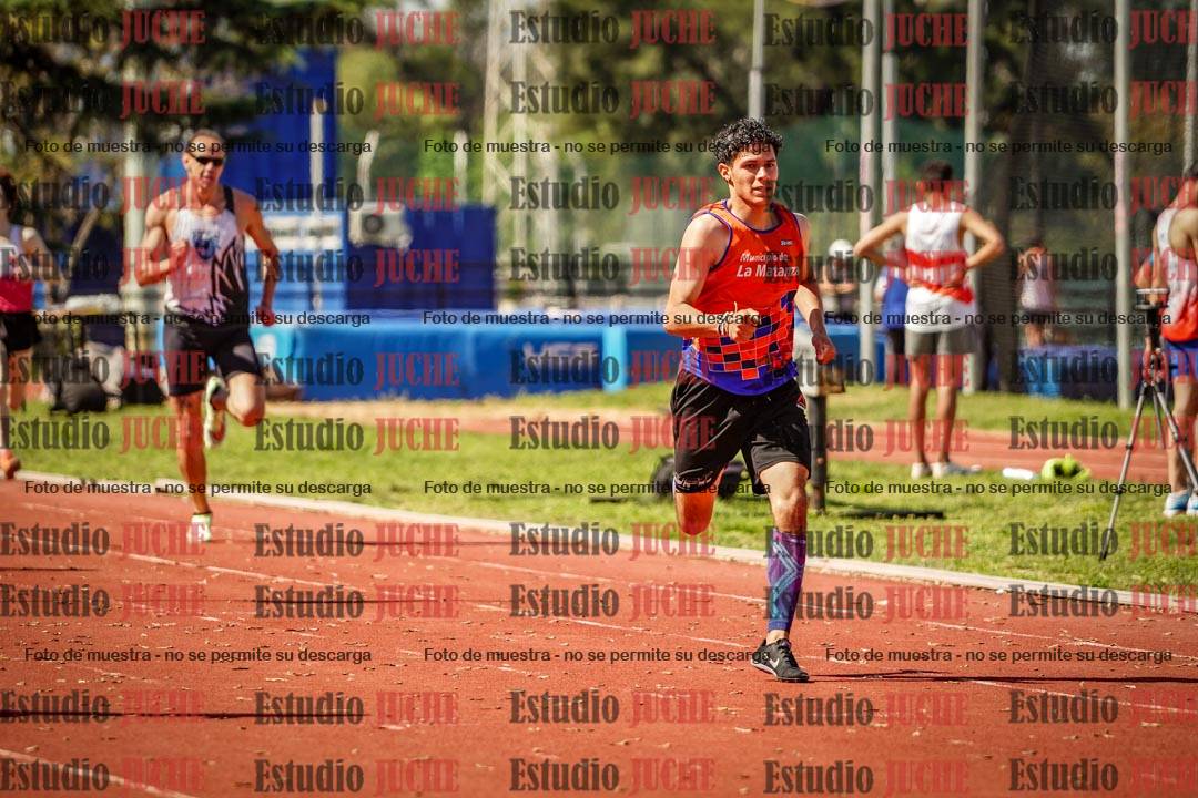 Fotos de los 400 m llanos de varones