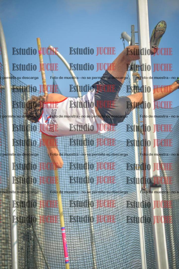 Fotos del salto con garrocha de varones - decatlón 8