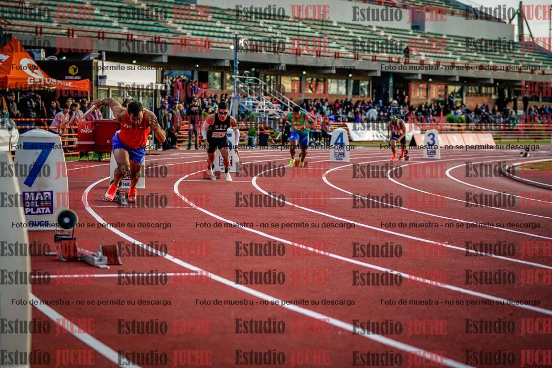 Fotos de las postas 4x100 m de varones - serie 2