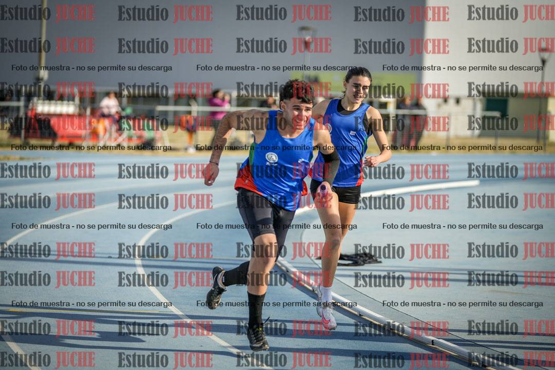 Fotos de las Postas 8x200 m mixta