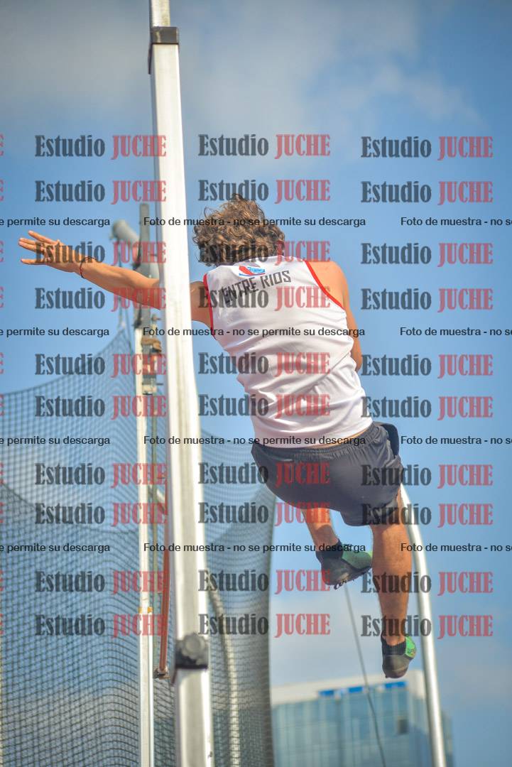Fotos del salto con garrocha de varones - decatlón 8