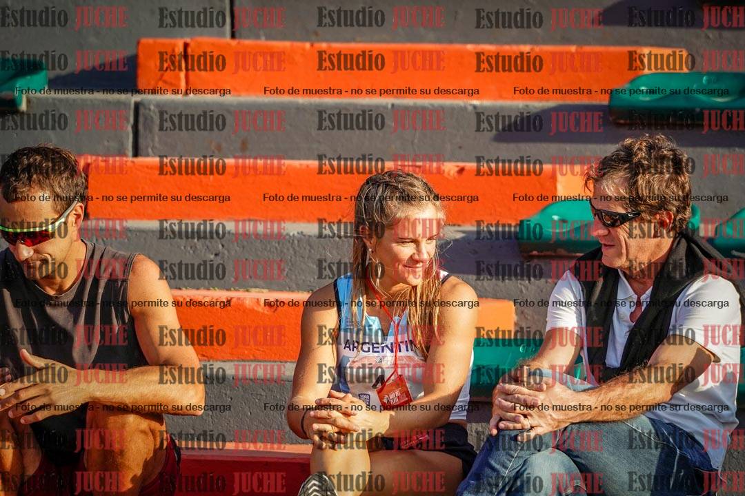 Fotos de algunos extras y podios del día 1