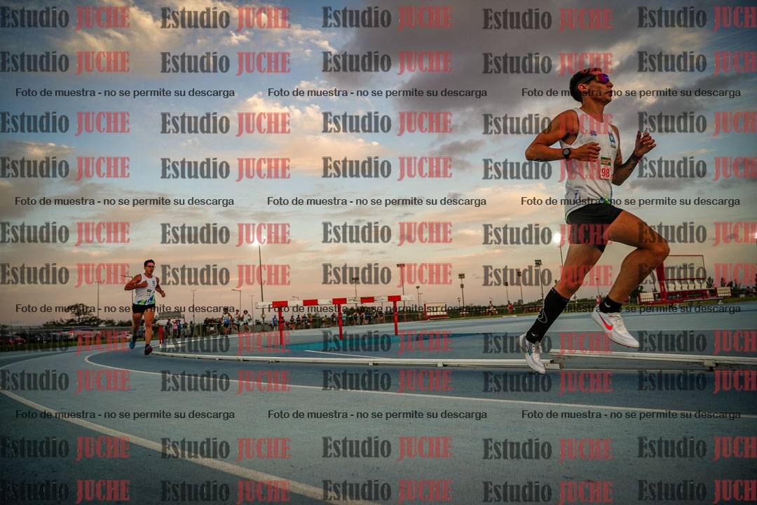 Fotos de los 3000 m llanos de varones